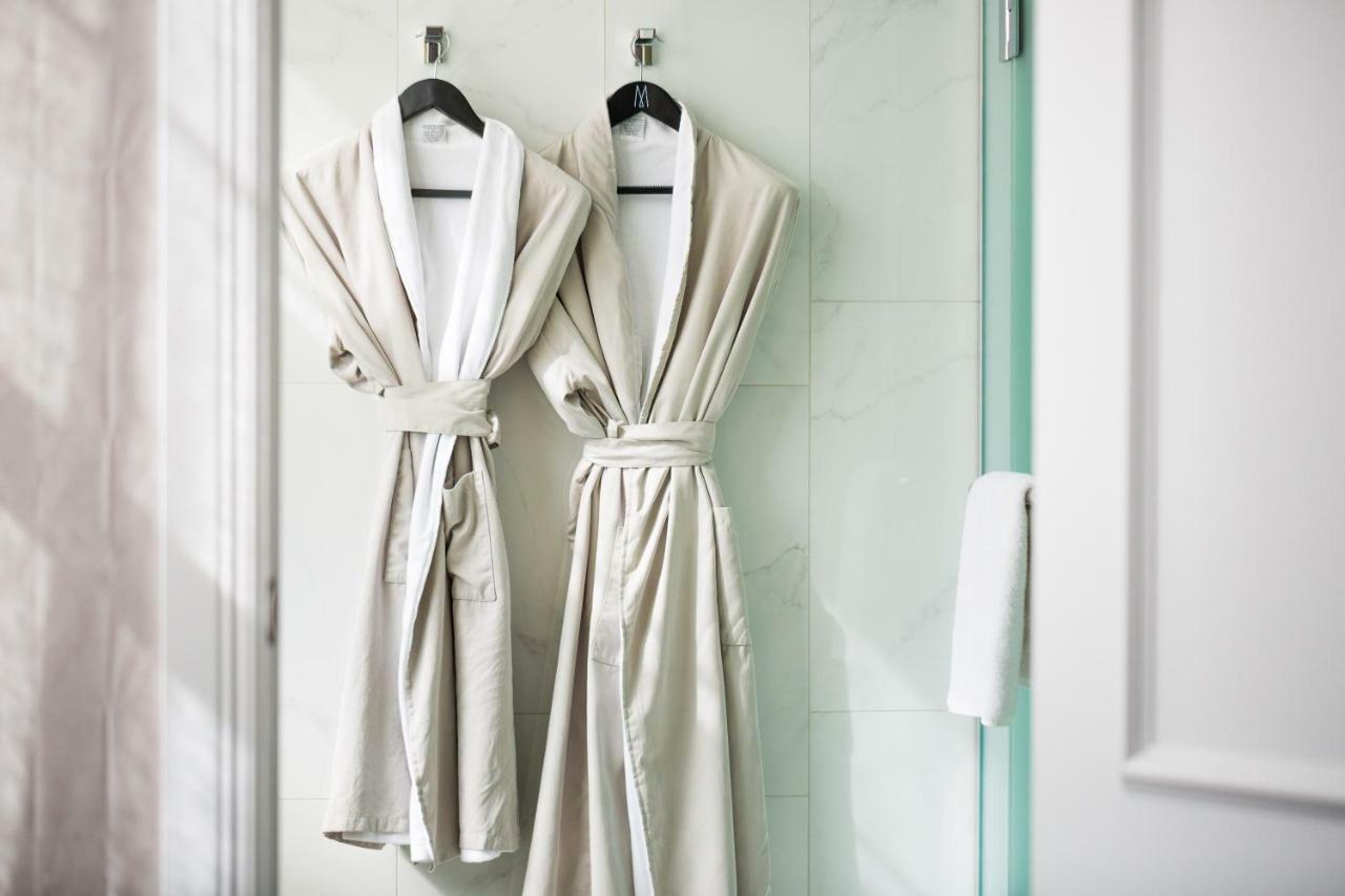 Fable Auckland, Mgallery Eksteriør billede Two bathrobes