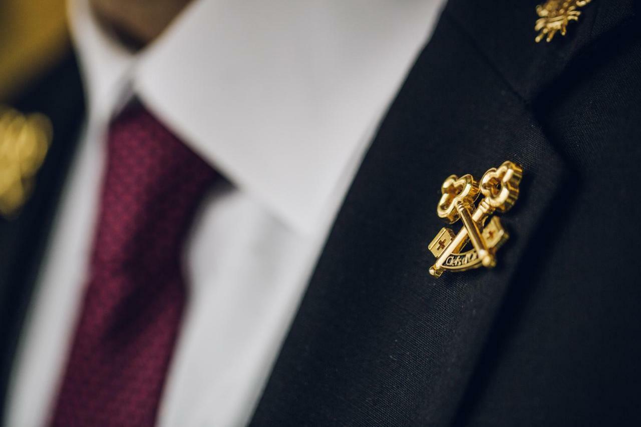 Fable Auckland, Mgallery Eksteriør billede A lapel pin